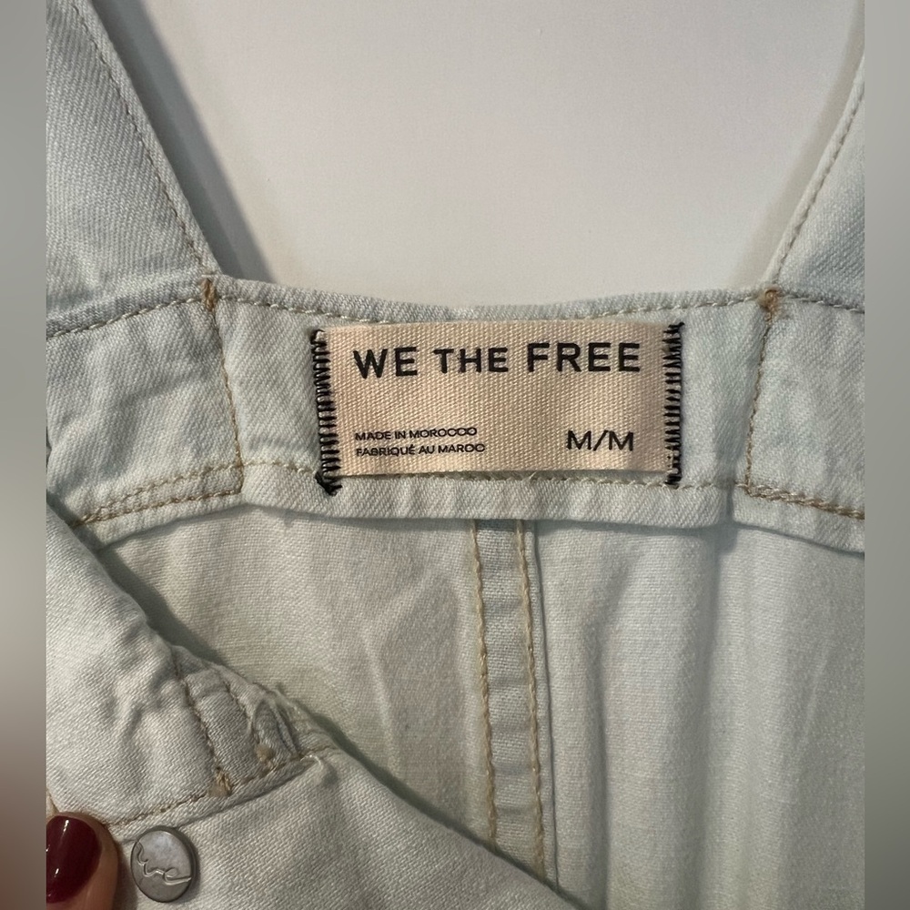 Free People short overalls in light wash - Picture 2 of 3